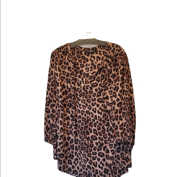 Torrid Chic Leopard Print Top Size 3X - Picture 1 of 4
